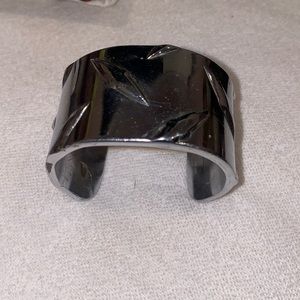 Diamond plate wrist hug bracelet signed kBethos